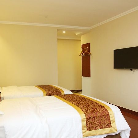 Greentree Inn Huai'An Bus Station Golden Eagle Xinya Huaihai Road Business Hotel Ngoại thất bức ảnh